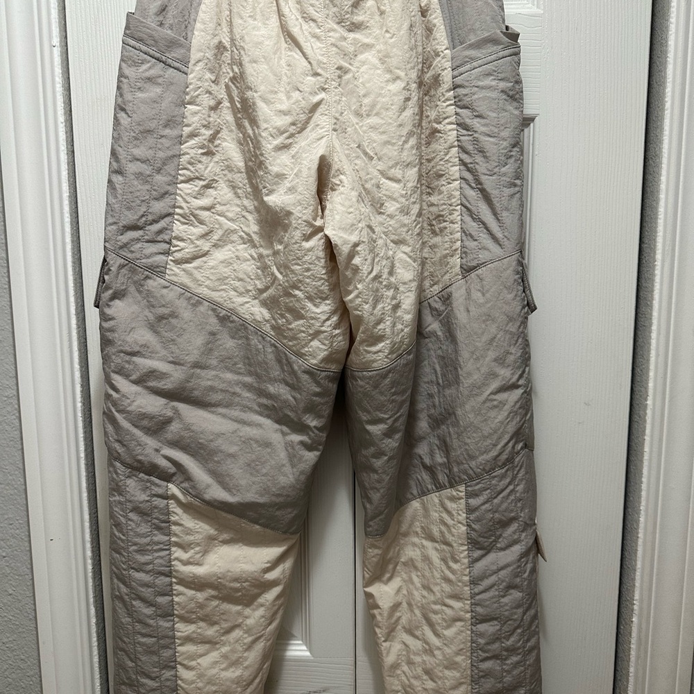 Jordan Women's‎ Cream and Gray Track Pants - Picture 9 of 10